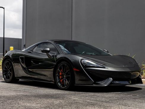 Used 2019 McLaren 570S Spider RWD image 33