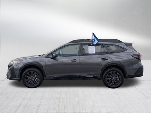 Certified 2025 Subaru Outback Onyx Edition AWD/4WD image 2