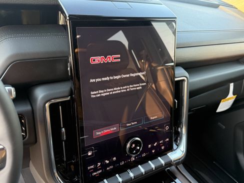 New 2026 GMC Yukon XL Denali w/ Denali Reserve Package image 16