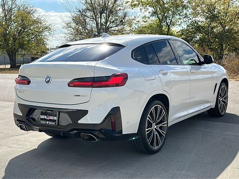 Used 2022 BMW X4 xDrive30i w/ M Sport Package image 8