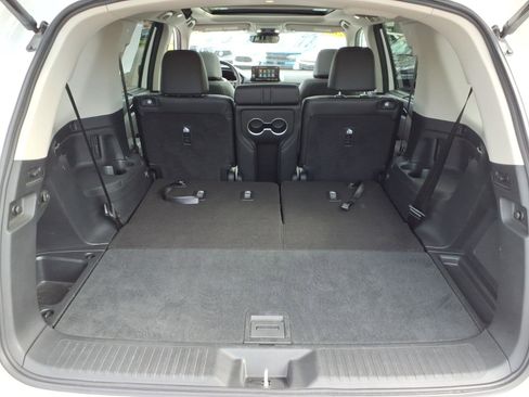 Certified 2024 Honda Pilot Touring image 13