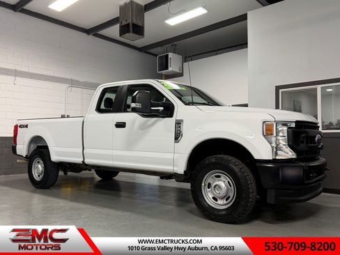 Used 2022 Ford F250 XL w/ Power Equipment Group AWD/4WD image 1