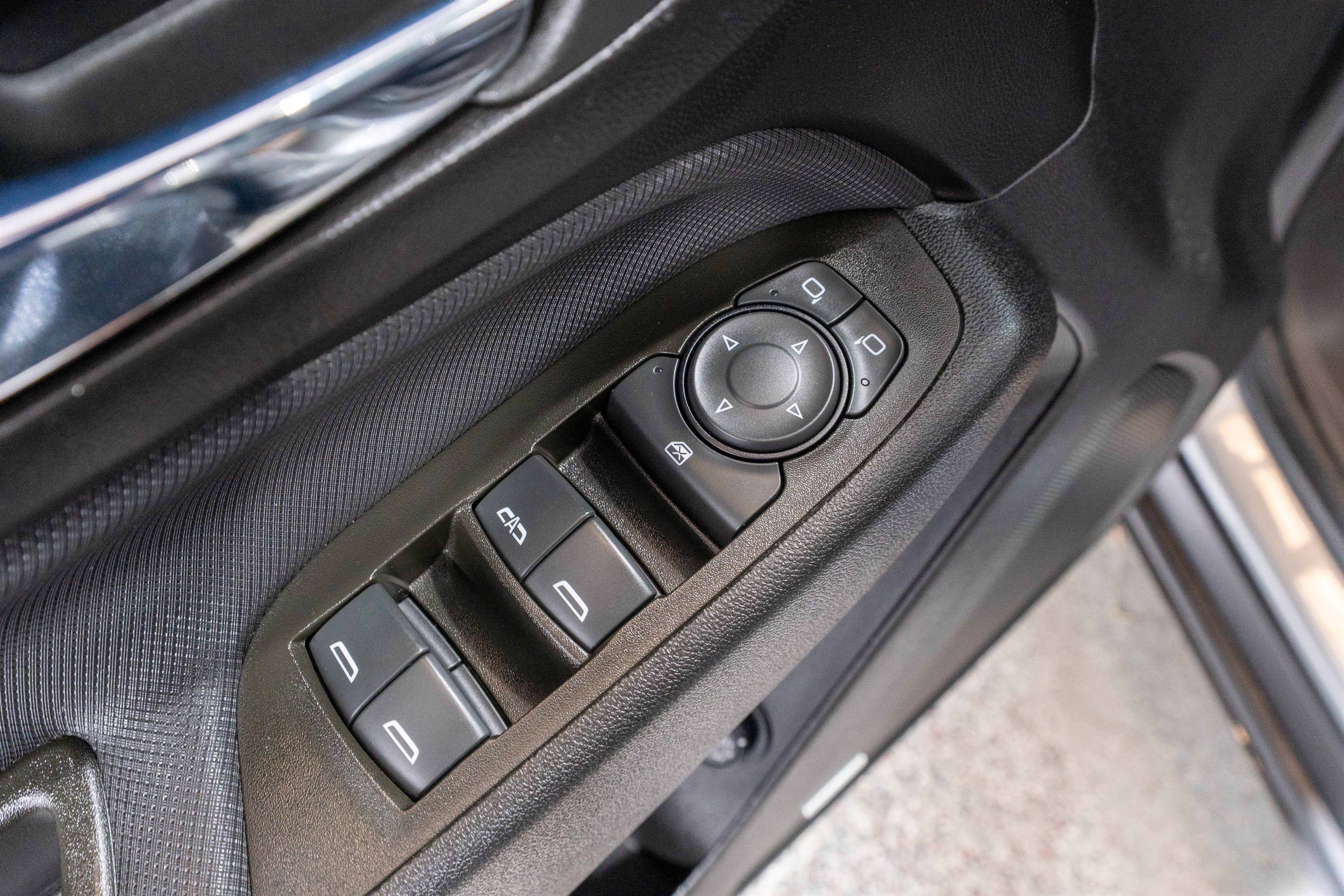 Used 2024 Chevrolet Equinox RS w/ RS Leather Package FWD image 14