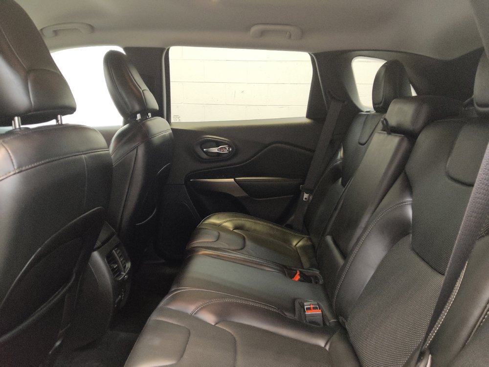 Used 2020 Jeep Cherokee Limited AWD/4WD image 18
