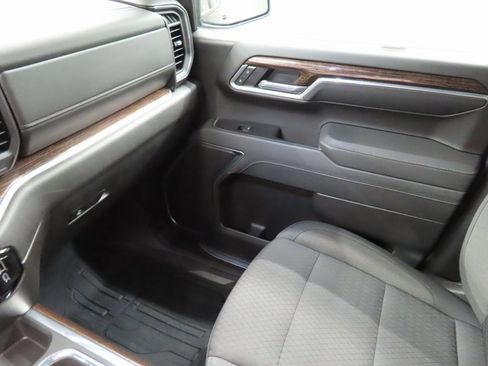 Used 2025 GMC Sierra 1500 Elevation image 20