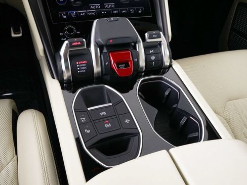 Used 2024 Lamborghini Urus S AWD/4WD image 29