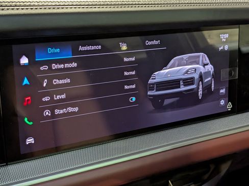 New 2026 Porsche Cayenne S image 37