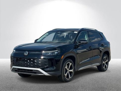 New 2026 Volkswagen Tiguan SE AWD/4WD image 1