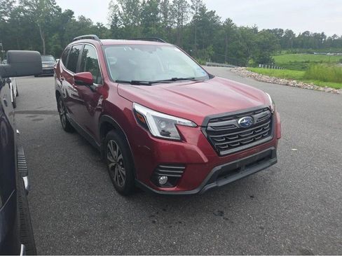 Used 2023 Subaru Forester Limited AWD/4WD image 2