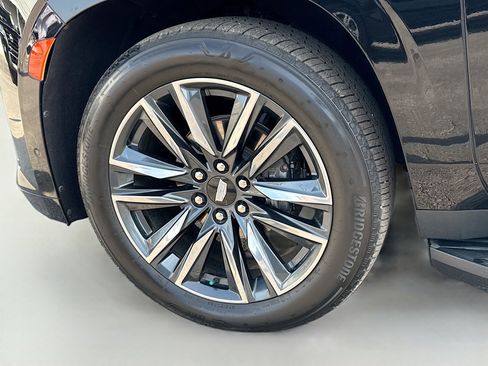 Used 2021 Cadillac Escalade Sport w/ Driver Assist Tech Package AWD/4WD image 42