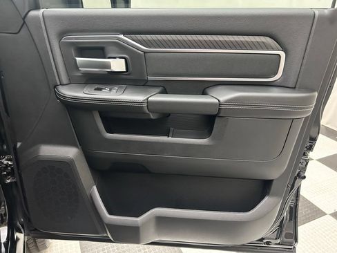 New 2026 RAM 2500 Big Horn AWD/4WD image 15