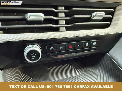 Used 2025 Ford Explorer Active AWD/4WD image 23