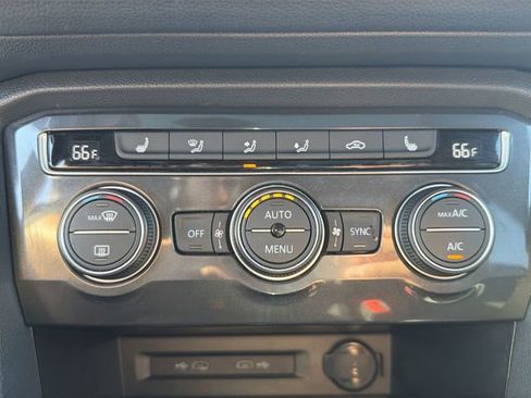 Used 2021 Volkswagen Tiguan SE R-Line AWD/4WD image 18