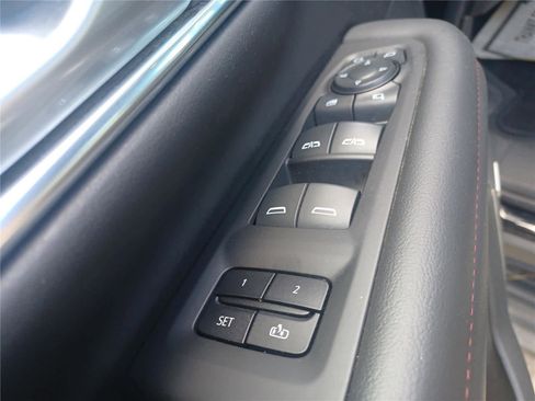 Used 2022 Chevrolet Tahoe RST w/ Luxury Package image 25