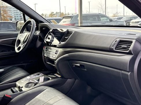 Used 2022 Honda Pilot TrailSport image 23