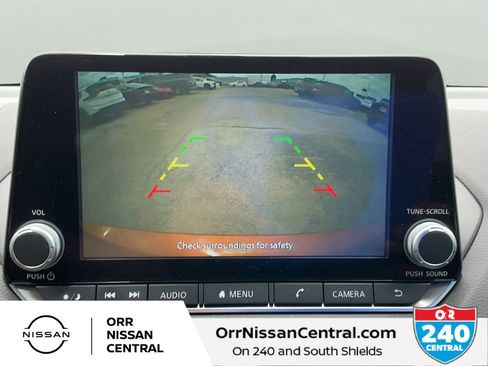 Used 2024 Nissan Sentra SR FWD image 25