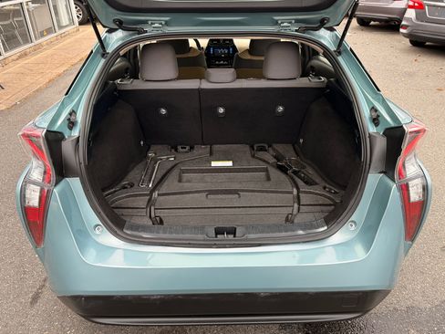 Used 2016 Toyota Prius Two image 17