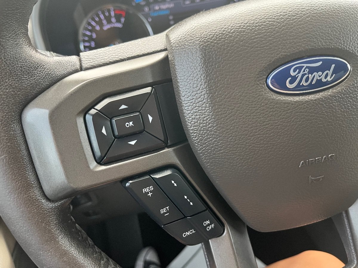 Used 2019 Ford Expedition Max XLT w/ Equipment Group 202A AWD/4WD image 19