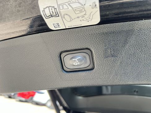 Used 2018 Ford Edge Sport w/ Equipment Group 401A image 17