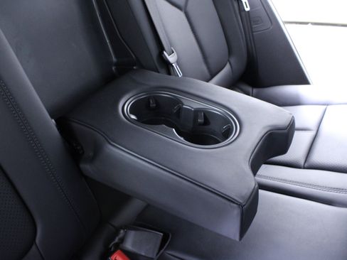 Used 2020 Porsche Macan image 15