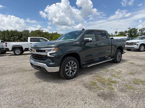 New 2026 Chevrolet Silverado 1500 LT w/ Z71 Off-Road Package AWD/4WD image 2