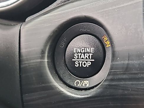 Certified 2020 Jeep Grand Cherokee Laredo AWD/4WD image 23