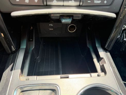 Used 2016 Ford Explorer FWD image 28