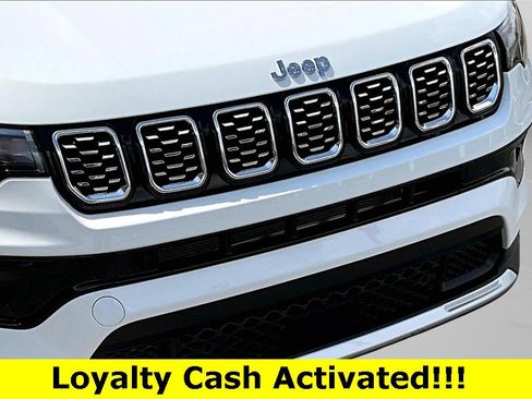 New 2025 Jeep Compass Limited image 30