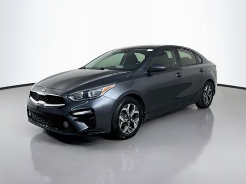 Used 2021 Kia Forte LXS FWD image 4
