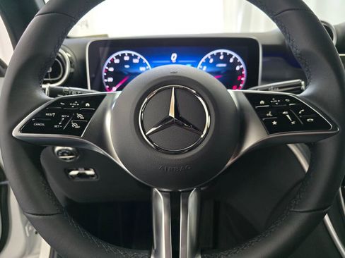 New 2025 Mercedes-Benz GLC 300 4MATIC image 15
