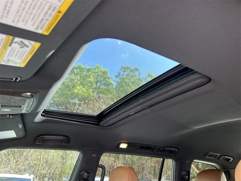 Used 2024 INFINITI QX80 Sensory w/ All-Season Package image 31