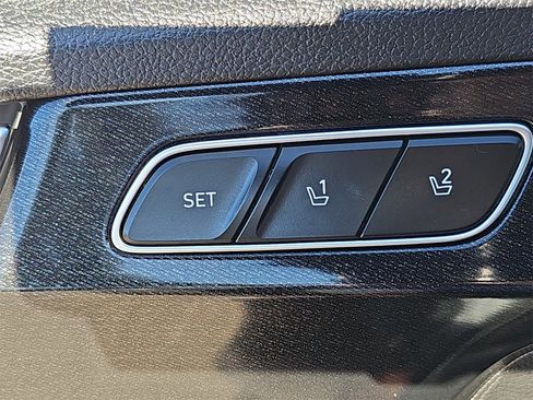 Used 2022 Hyundai Palisade Calligraphy image 35