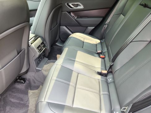 New 2026 Land Rover Range Rover Velar Dynamic SE image 5