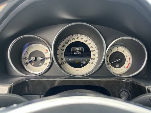 Used 2014 Mercedes-Benz E 350 Sedan image 29