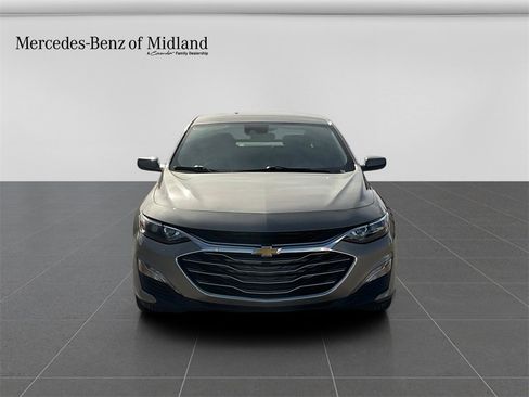 Used 2024 Chevrolet Malibu LT image 2
