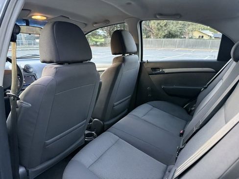 Used 2009 Chevrolet Aveo LT image 18
