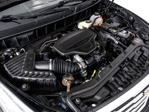 Used 2017 Cadillac XT5 Premium Luxury w/ Driver Assist Package image 53