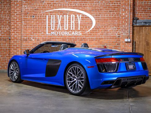 Used 2018 Audi R8 V10 plus image 5