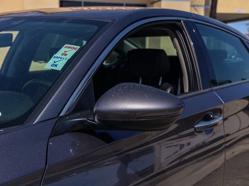 Used 2019 Honda Accord Touring image 12