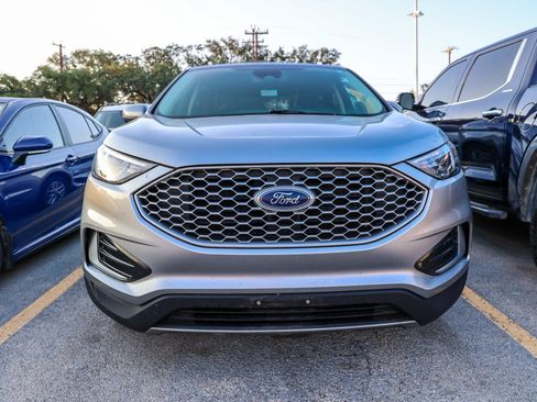 Used 2023 Ford Edge SEL AWD/4WD image 4