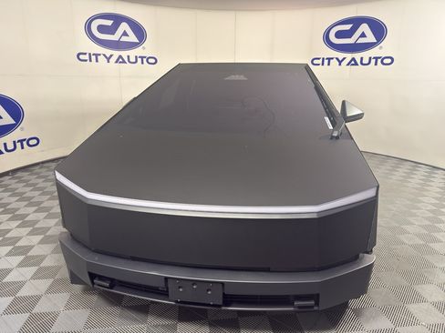 Used 2024 Tesla Cybertruck AWD Crew Cab image 7