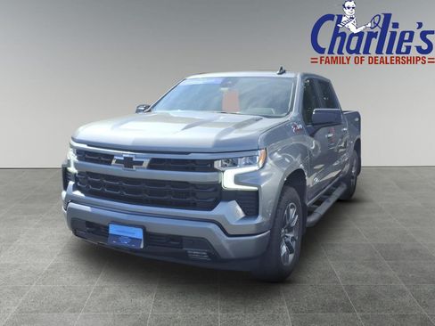Used 2025 Chevrolet Silverado 1500 RST w/ Z71 Off-Road Package AWD/4WD image 1