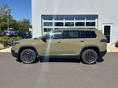 New 2026 Jeep Cherokee Laredo AWD/4WD image 2