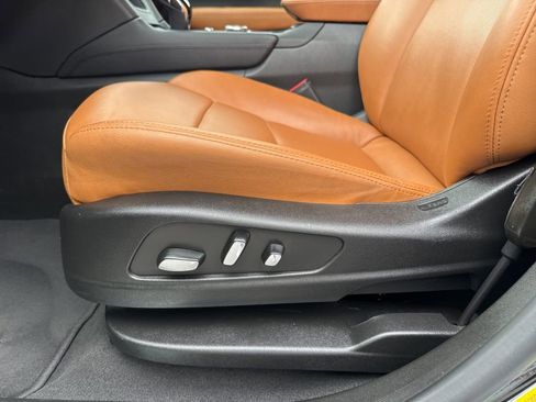 Used 2025 Cadillac XT5 Premium Luxury image 15