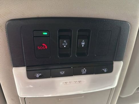 Used 2021 Nissan Rogue SV w/ Premium Package FWD image 26