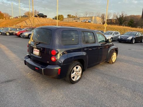 Used 2010 Chevrolet HHR LT image 8