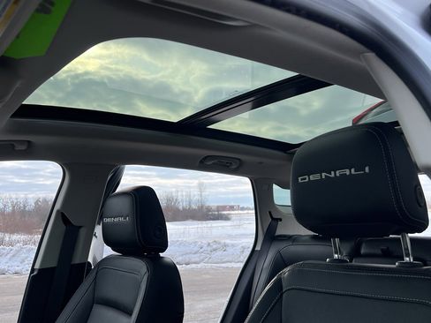 Used 2023 GMC Terrain Denali image 20