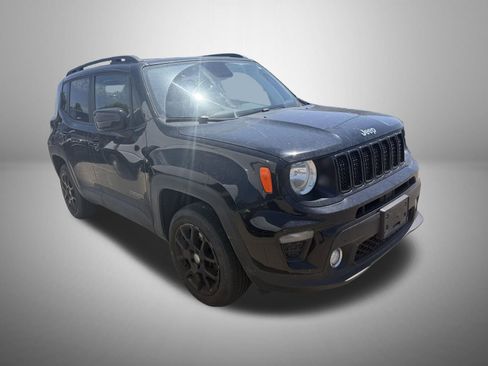 Used 2020 Jeep Renegade Latitude AWD/4WD image 2