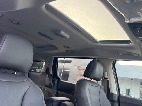 New 2026 Kia Carnival SX FWD image 18