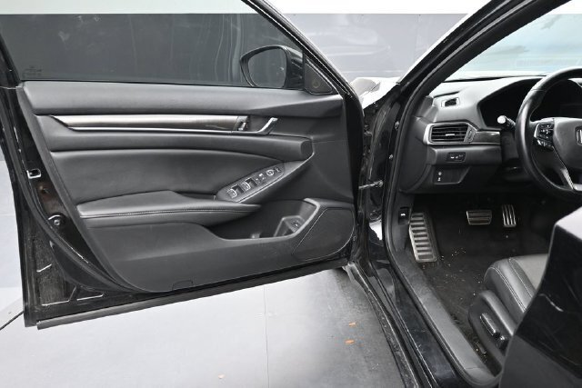 Used 2019 Honda Accord Sport image 19